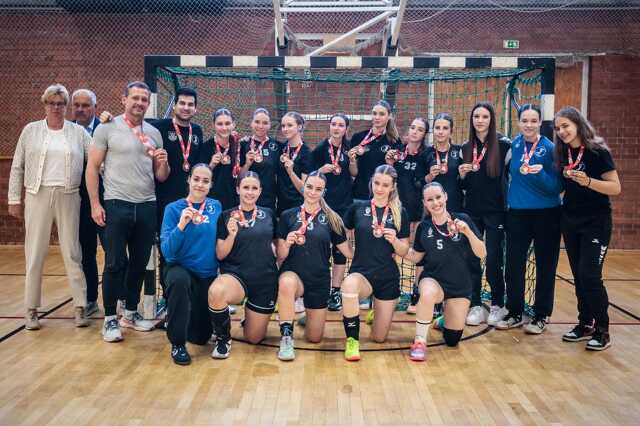 Bronzéremmel zárta a szezont az U16-os csapat