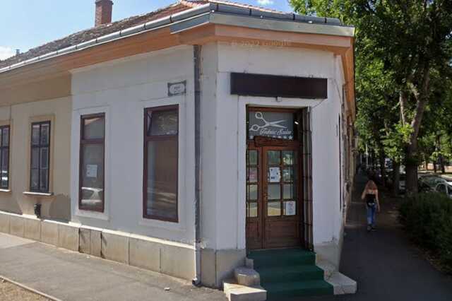 Eladó üzlethelyiség