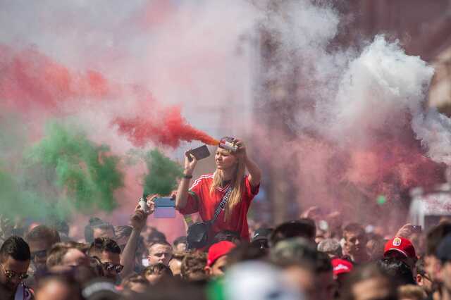 Így vonultak a magyar szurkolók a Puskás Arénához