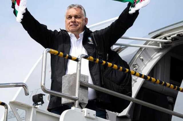 Orbán szurkolni indul