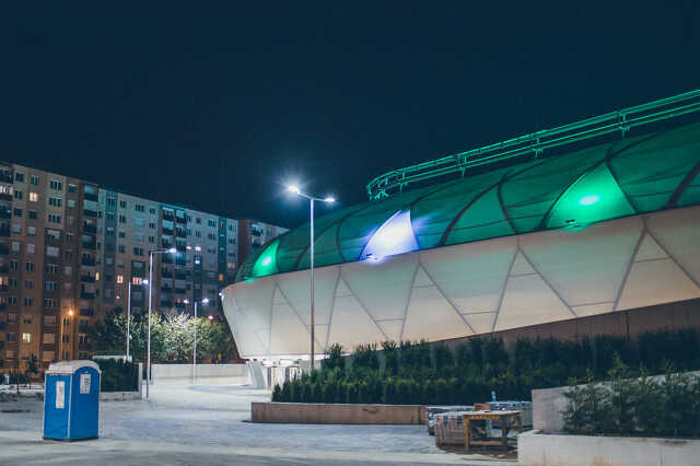 Az épülő Haladás-stadion éjjeli fényekben