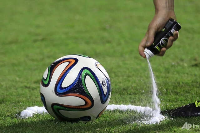 Foci VB: hab a bírónál