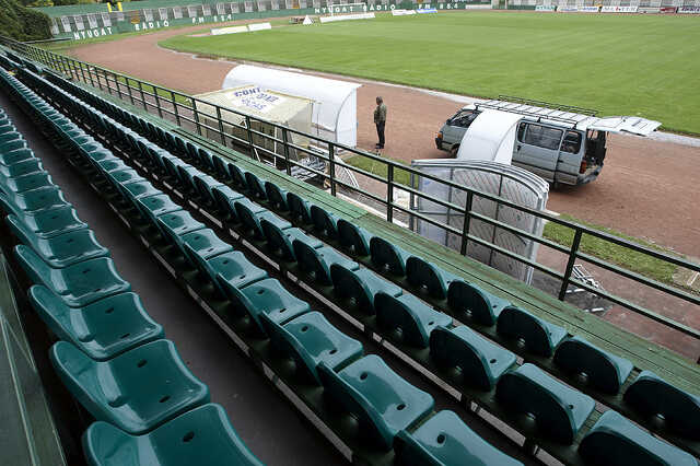 Haladás pálya tribün felújítás