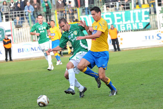 Haladas : Siófok