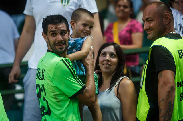 Haladás-Paks, meccs utáni ünneplés