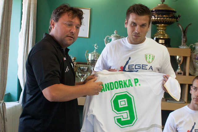 Haladás szerződésaláírások - Andorka,Czafit,Kalász 
